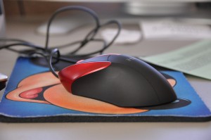 Left View of the iHome FastTrack Laser Mouse by LifeWorks